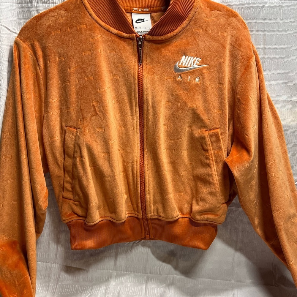 Women's Nike Air Swoosh Logo Printed Velour Jacke XS Orange Sport Spice Full Zip - Picture 5 of 6